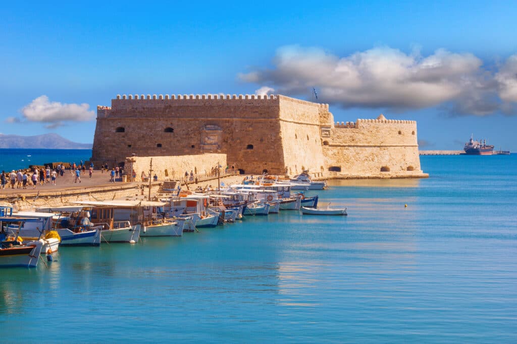 crete-rent-a-car-summer-drive-creta